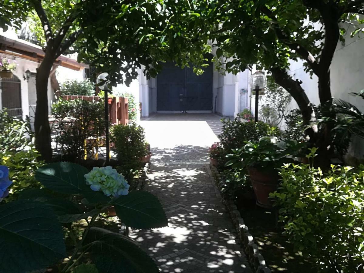 Il Giardino Degli Agrumi Caserta Exterior foto
